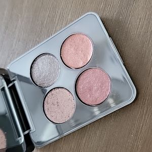 Roen Beauty quad in 11:11